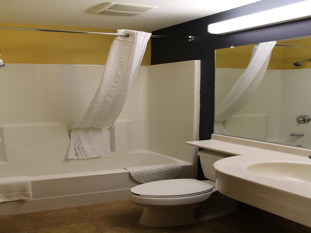 Microtel Inn & Suites - Kearney Szoba fotó